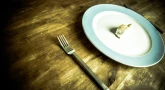 L'anorexie : 2 pistes pour expliquer 