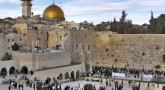 Kotel : un avrekh trouve une enveloppe de 2 milliards de dollars