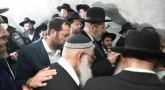 Pèlerinage sur la tombe de Yéochoua bin Noun et Calev ben Yéfouné par le grand-rabbin d’Israël Rav Lau
