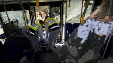 Attentat du Bus 78 : "J'ai préservé mes yeux, cela m'a sauvé la vie !"