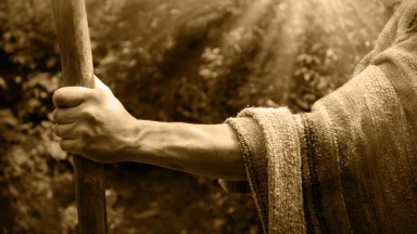 ’Houkat – Frapper ou parler ?