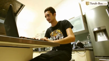 Campagne n°7 - Feuj VS Juif : dans quel camps es-tu ?