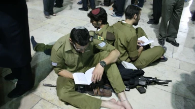 A lire : lorsque Ticha Béav tombe sortie de Chabbath