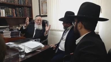Le Grand Rabbin de Jerusalem condamne une récente "permission" d'un Séder de Pessa'h en vidéoconférence...