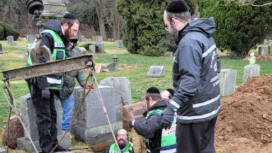 Enterré dans un cimetière juif 75 ans après son décès