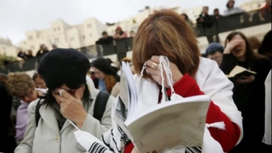 L'incohérence des "femmes du Kotel" en Téfilines