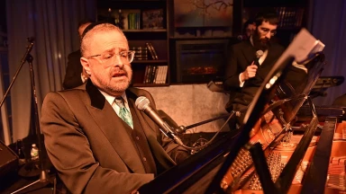 TB Music ! 1 artiste : Yossi Green