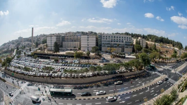 Une arrière-grand-mère de 94 ans guérit du Coronavirus à Jérusalem grâce à sa Emouna !