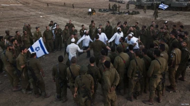 Nitsavim - "Kol Israël arévim zé lazé"