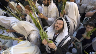 Comment recevoir la bénédiction des "7 Ouchpizin" ?