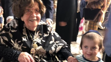 Décès à 105 ans d’une survivante d’Auschwitz comptant de plus de 400 descendants