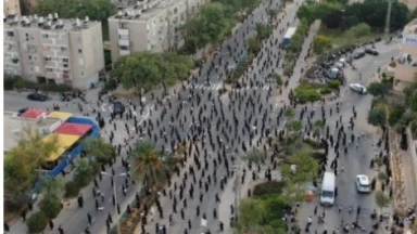 Manifestation des ‘Hassidim Gour en parfait respect des conditions sanitaires