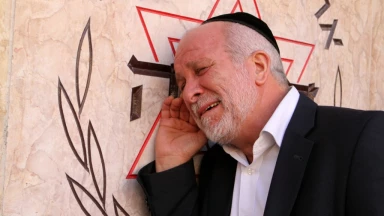 D.ieu conserve les larmes versées pour un grand Tsadik, à condition...