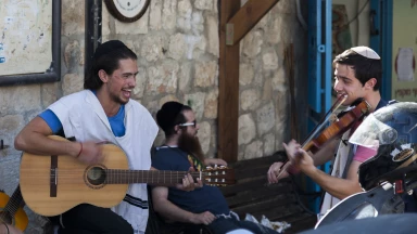 Émor - L'enfant choisit le chemin le plus joyeux