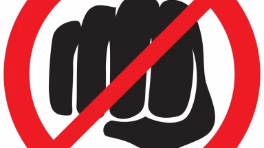 Arrête de frapper ton frère !