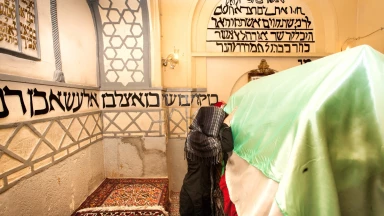 Incendie criminel sur le tombeau de Morde’haï et Esther en Iran