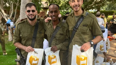 Torah-Box a l'art de redonner espoir à nos guerriers ! (reportage Photo/Vidéo)