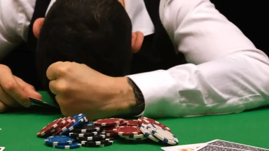 Question au Psy : Mon mari perd tout notre argent au casino !