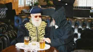 Les yeux saints de Baba El'azar