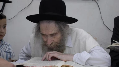 Prier pour le Rav Steinman, en soins intensifs