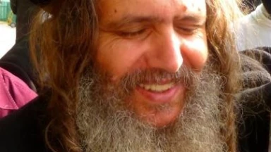 Ils essaient de nous diviser... écoutez ça !