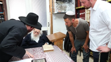 Sur le vif - Rencontre avec le Rav Kanievsky...