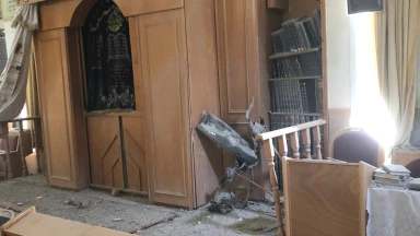 #IsraelUnderAttack : l’arche sainte d’une synagogue d’Ashkélon miraculeusement préservée d’une roquette
