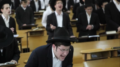 Dossier 'Hanouka : une guerre à 13