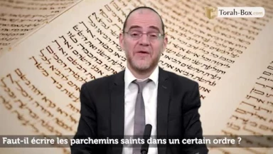 Faut-il écrire les parchemins saints dans un certain ordre ?