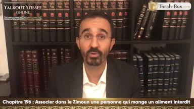 Associer dans le Zimoun une personne qui mange un aliment interdit