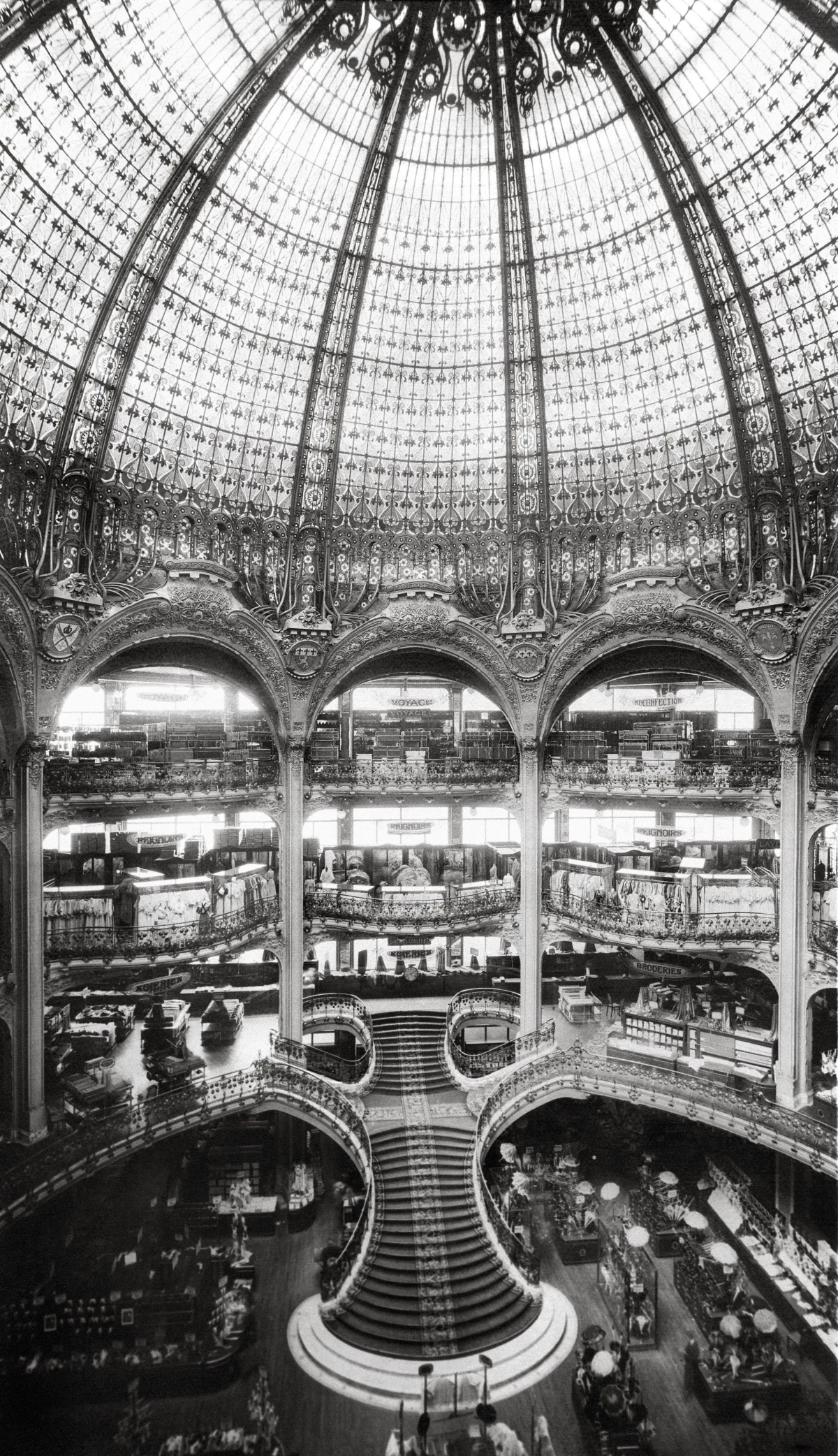 Ca s'est pass&eacute; un..11 mai 1865  -  Le nouveau Temple de la Conso
