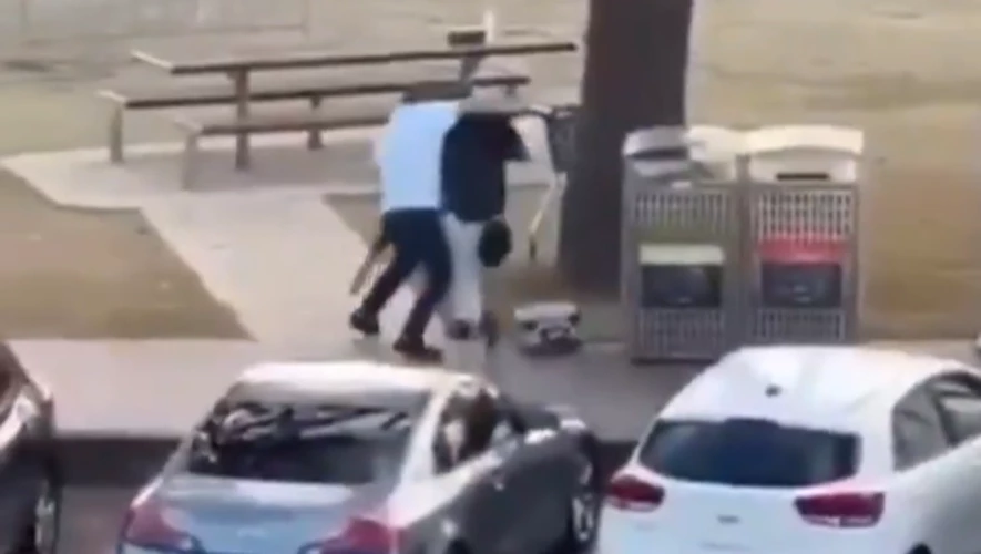 Miroir, miroir - Entre Ahmed et Albanese