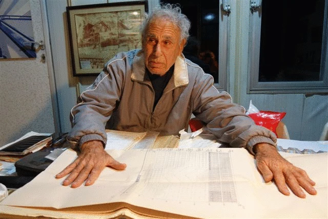 Miroir, miroir -  L'arri&egrave;re petit fils du Hafets Haim est d&eacute;ced&eacute;