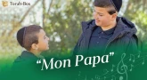 2 enfants chantent "Mon papa"