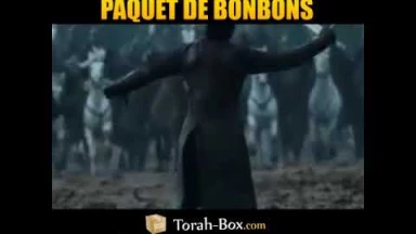 Humour : quand j'ouvre un paquet de bonbons à la Synagogue