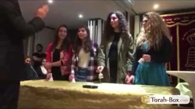 Questions pour 1 Tsadik (à Paris) avec les jeunes du "Young Project"