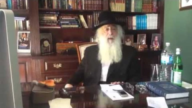 [Vidéo] Rabbi David Pinto - Renforcement au Koumzits 2012