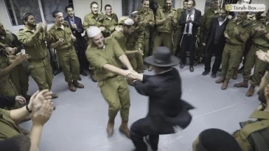 [Vidéo] Opération 'Hanouka 2017 pour nos Soldats !