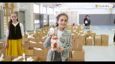 Vidéo des Colis de Pessa'h 2017 : une fabuleuse Sim'ha !