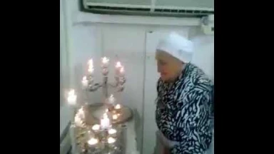 Cet allumage des bougies de Chabbath va vous émouvoir