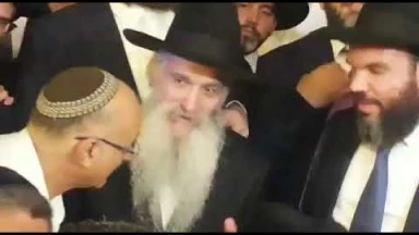 Vidéo : Rav David ‘Haï Abi’hssira danse pour le mariage de sa petite-fille !